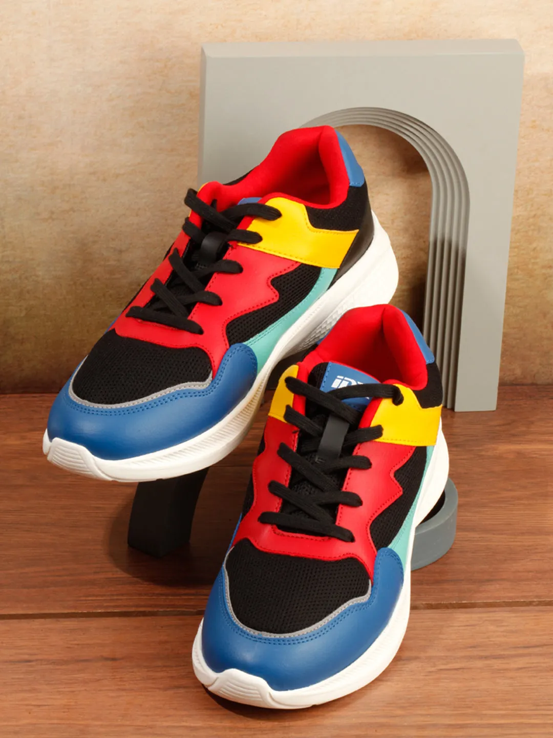 Men's Colourblocked Lace Up Sneakers (IX7136)