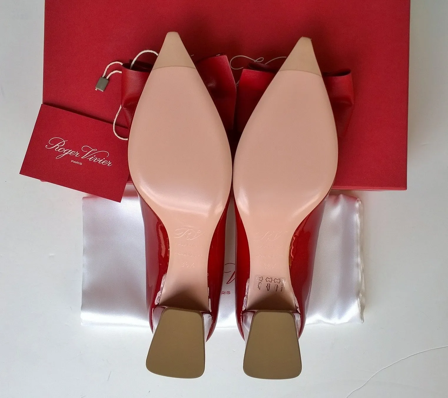 Roger Vivier Bow Jewels Block Heels Red Patent Rhinestone Bow Pumps Rubino