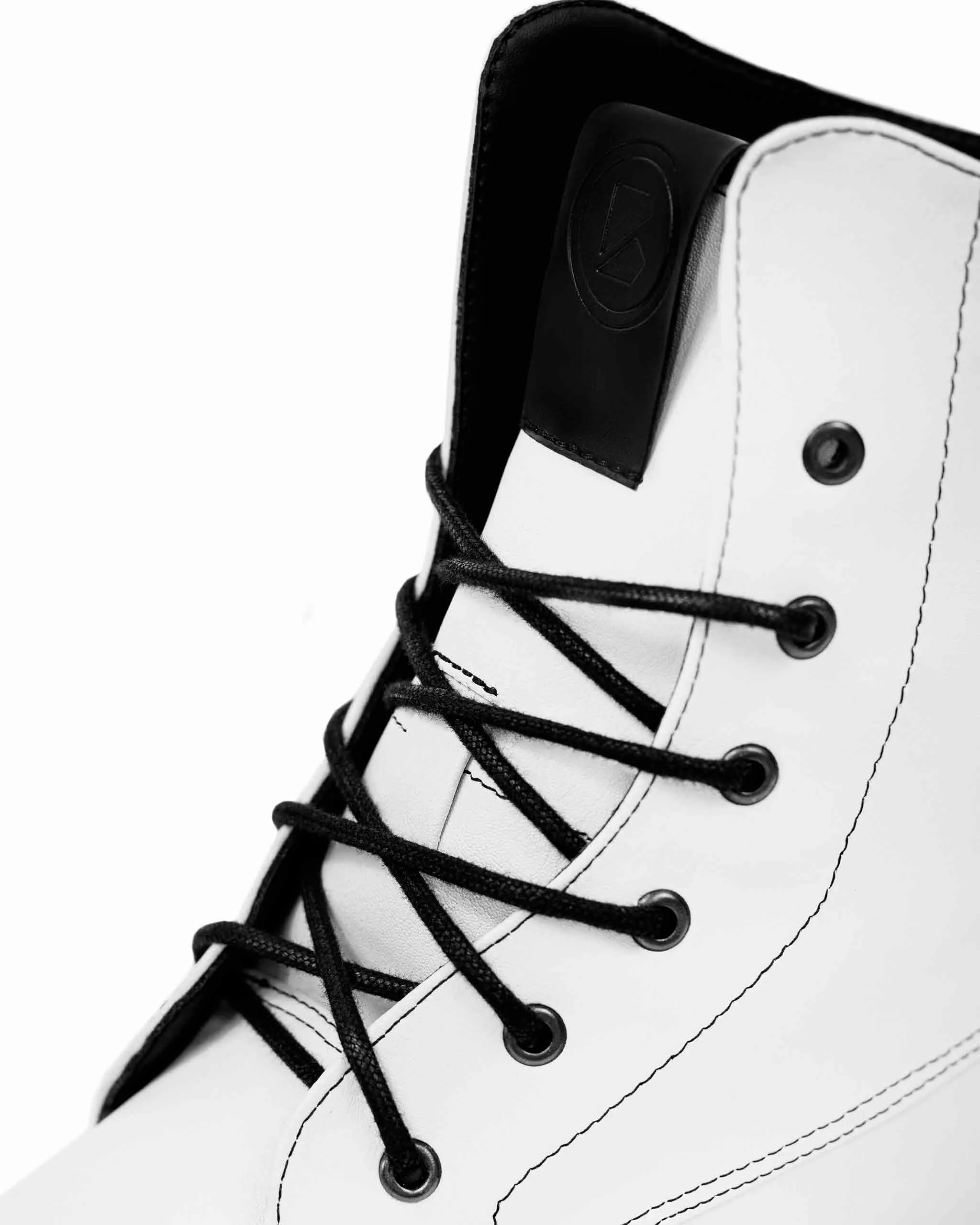 Workers No. 2 Boots Desserto® Cactus Leather White